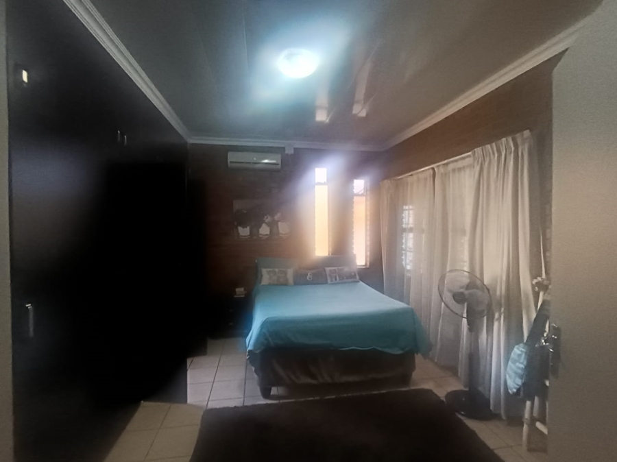 4 Bedroom Property for Sale in New Park Northern Cape